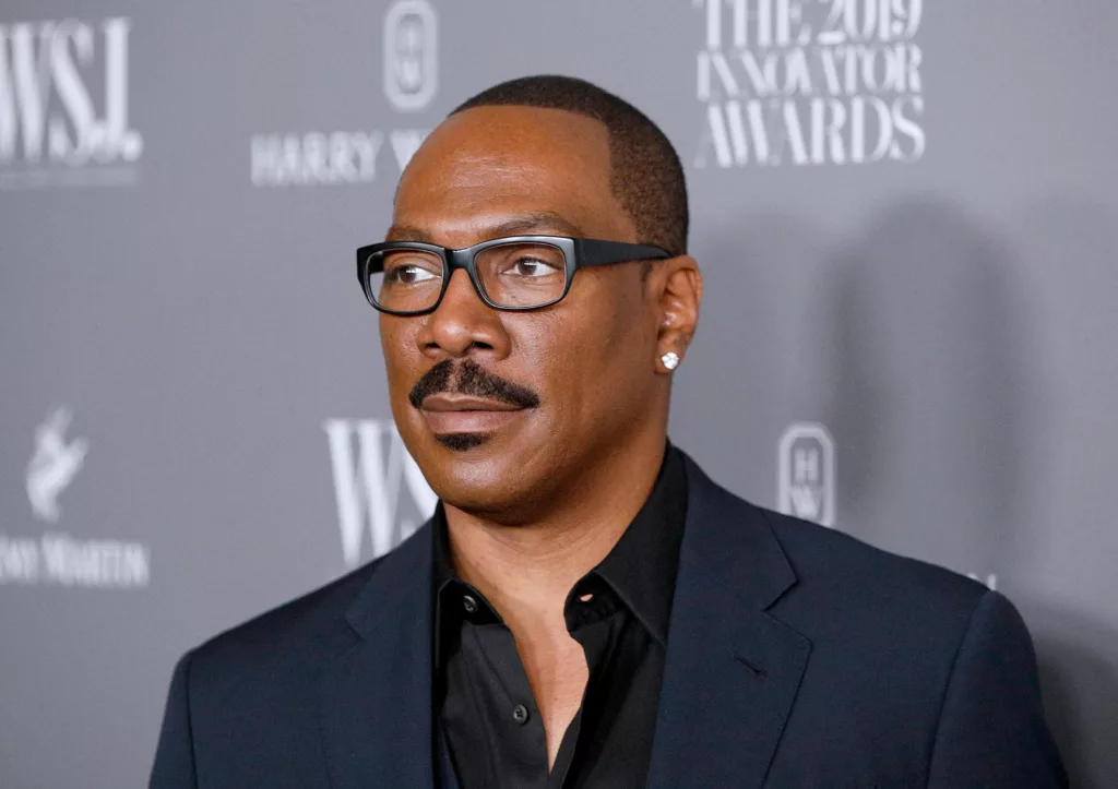 Image of actor Eddie Murphy with black glasses