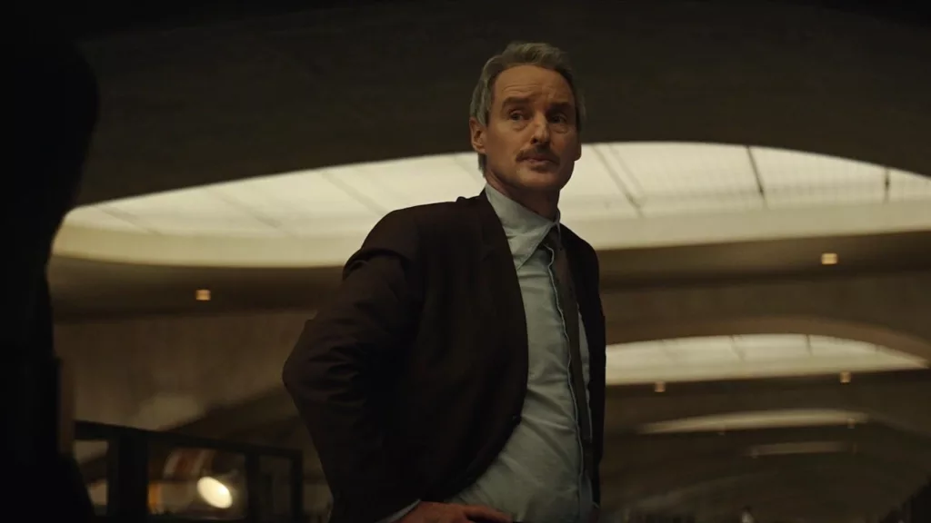 Image of Owen Wilson as mobius