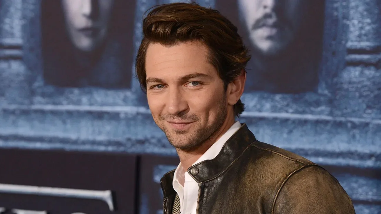 Picture of Michiel Huisman